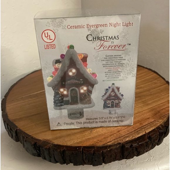 NWT 🎅 NIB Christmas is Forever Ceramic Night Light Santa’s Workshop 🎅 - Picture 10 of 10
